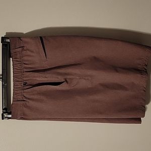 Mens heathered red US Apparel shorts in size 40